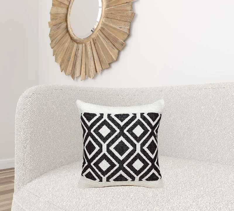 Adjustable Pillows for Customized Comfort20" X 20" Deep Navy And White 100% Cotton Geometric Zippered Pillow