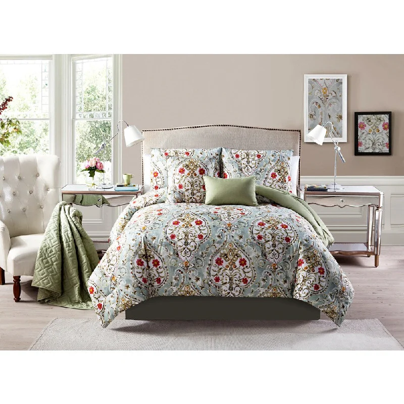 King - size comforters to fit large king - sized beds perfectlyVCNY EvelynReversible Pintuck 6-piece Comforter Set