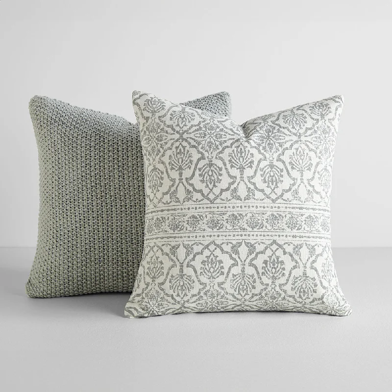 Memory Foam Pillows for Neck Support2-Pack Throw Pillows Seed Stitch Knit With Antique Floral