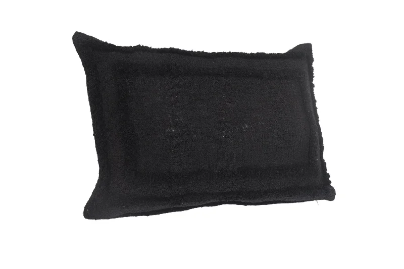 Adjustable Pillows for Customized Comfort16" X 24" Black 100% Cotton Geometric Zippered Pillow