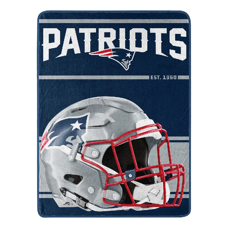 Queen - size blankets for standard - sized bedsNFL 059 Patriot Run Micro Raschel Throw Queen - size blankets for standard - sized bedsNFL 059 Patriot Run Micro Raschel Throw