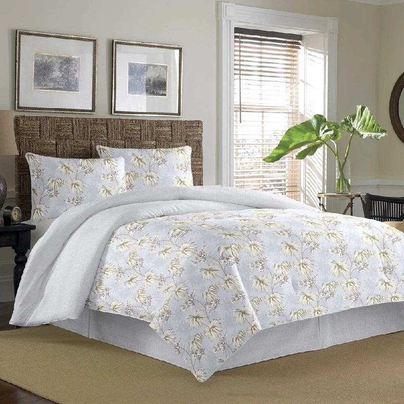 Silk - filled comforters for a luxurious and smooth touchTommy Bahama Newport Silver Blue 4-piece Reversible Comforter Set
