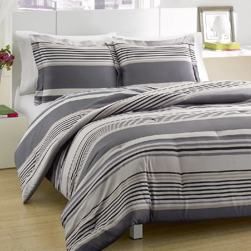 King - size comforters to fit large king - sized beds perfectlyPerry Elllis Rowan 3-piece Comforter Set