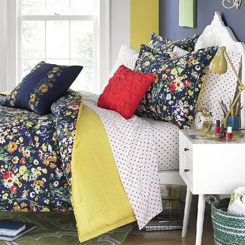 Microfiber - filled comforters that are lightweight and easy to care forTeen Vogue Folksy Floral 3-piece Comforter Set