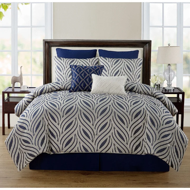 Full - size comforters suitable for full - sized beds in guest rooms or small bedroomsJane Seymour Glendale 8-piece Comforter Set