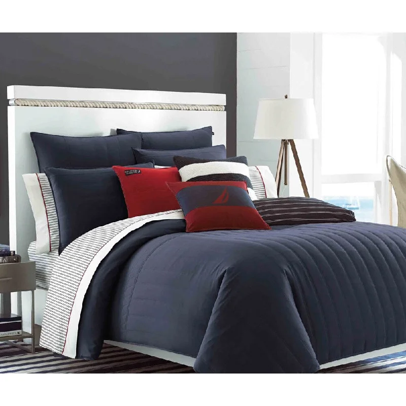 Full - size comforters suitable for full - sized beds in guest rooms or small bedroomsNautica Mainsail Navy 3-piece Reversible Comforter Set