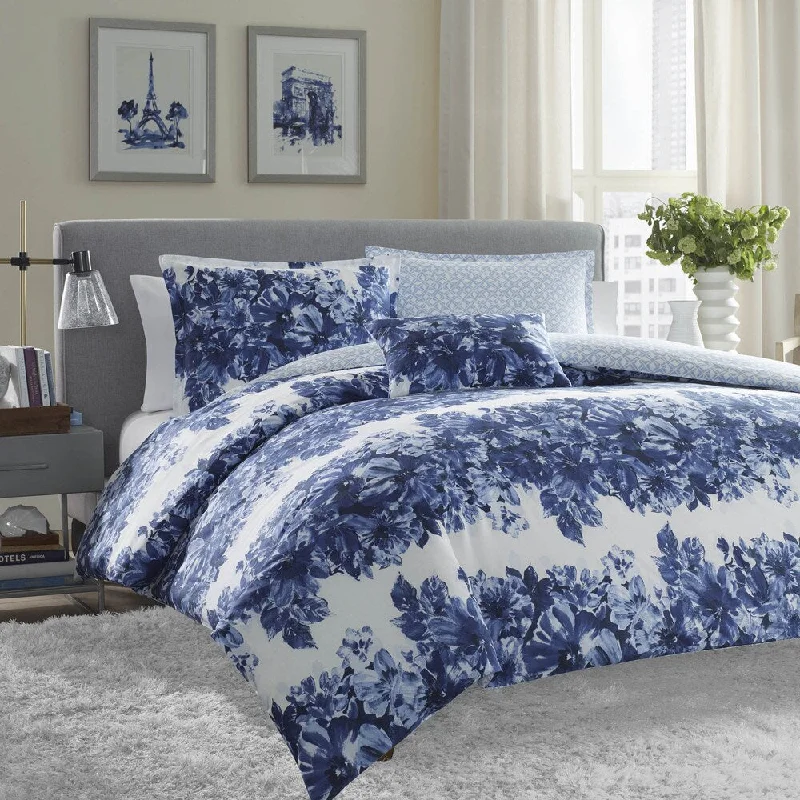 Down - filled comforters for supreme warmth and lightnessCity Scene Marilyn 4-piece Comforter Set with Bonus Decorative Pillow