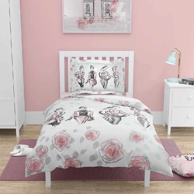 Synthetic - filled comforters like polyester for affordability and hypoallergenic propertiesLaural Home High Fashion Chic Comforter Synthetic - filled comforters like polyester for affordability and hypoallergenic propertiesLaural Home High Fashion Chic Comforter