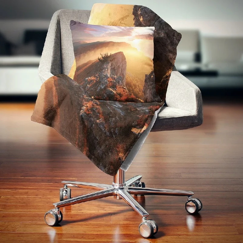 King - size blankets to cover large beds comfortablyDesignart 'Sunrise in Ai Petri Mountains' Landscape Photo Throw Blanket