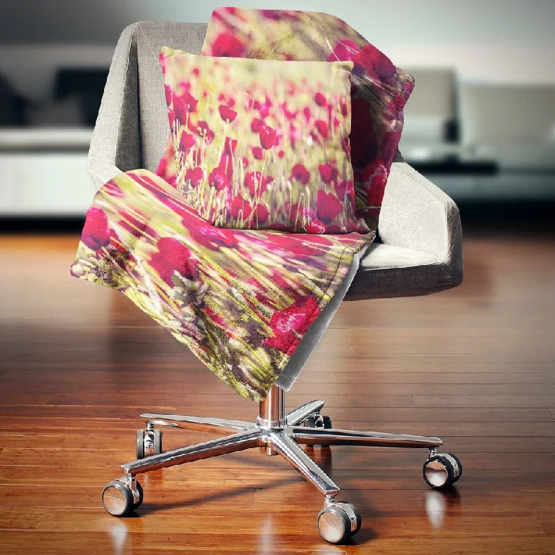Bamboo fiber blankets with natural antibacterial propertiesDesignart 'Fantastic View of Wild Poppy Flowers' Flower Throw Blanket Bamboo fiber blankets with natural antibacterial propertiesDesignart 'Fantastic View of Wild Poppy Flowers' Flower Throw Blanket