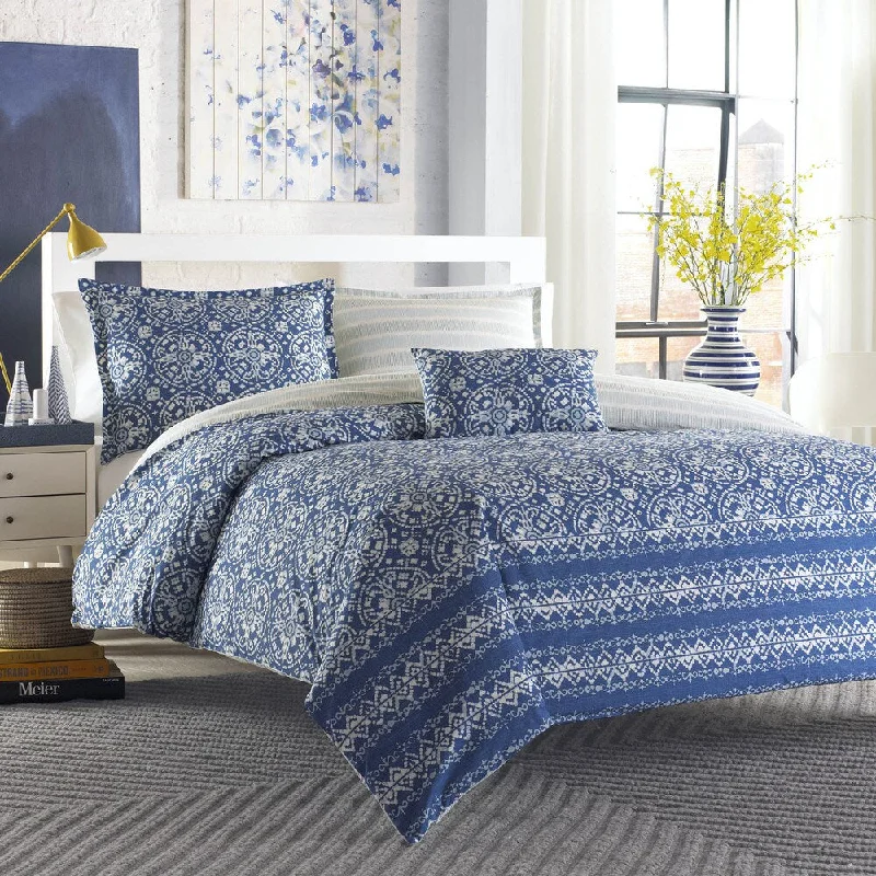 Cotton - filled comforters for a breathable and natural sleep experienceCity Scene Arianna 4-piece Comforter Set with Bonus Decorative Pillow