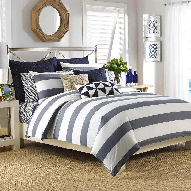 Goose down comforters known for their superior quality and insulationNautica Lawndale Navy Cotton 3-Piece Comforter Set