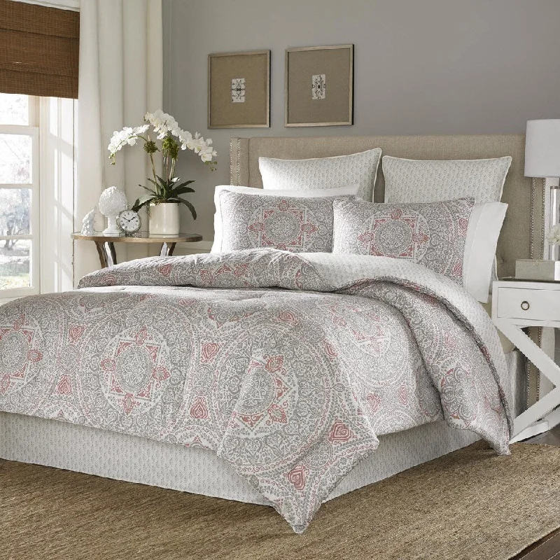 Duck down comforters with a softer feel and good warmth retentionStone Cottage Ibiza Sateen Comforter Set