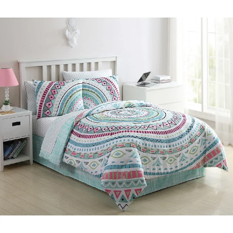Latex - filled comforters with a bouncy texture and good supportVCNY Home Little Wanderer Reversible Medallion Bed-in-a-Bag Comforter Set