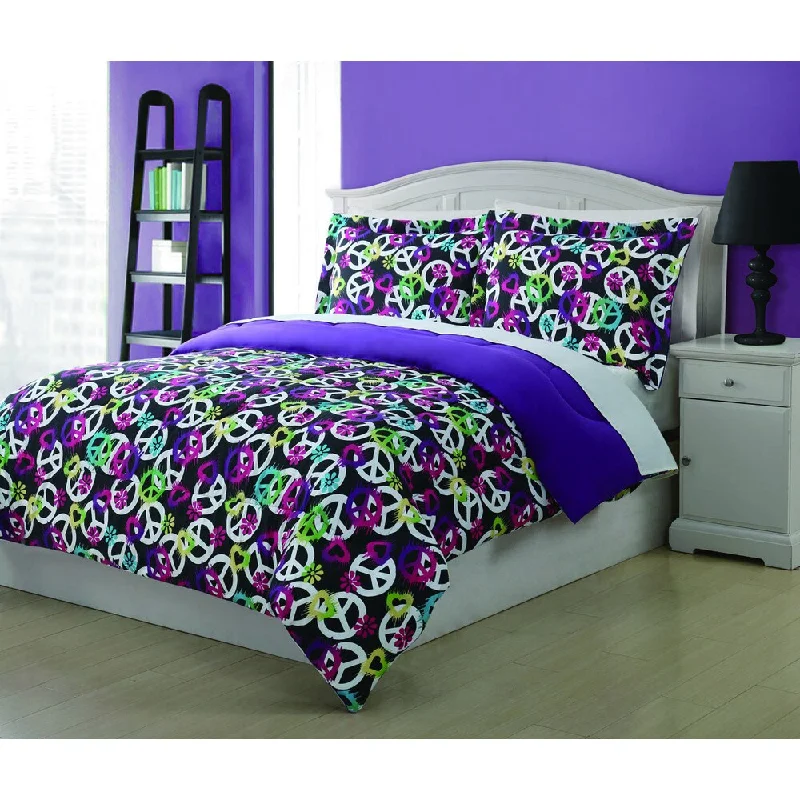 Down - filled comforters for supreme warmth and lightnessPainterly Peace 3-piece Comforter Set