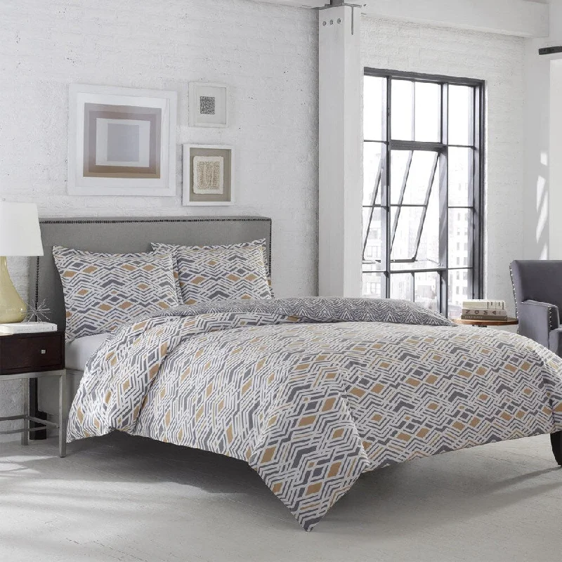 Full - size comforters suitable for full - sized beds in guest rooms or small bedroomsAdrienne Vittidini Argent 3-piece Comforter Set