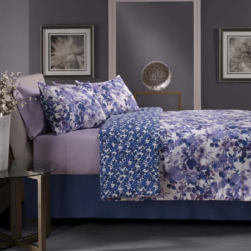 Down - filled comforters for supreme warmth and lightnessGrove Hill Silhouette Cotton 4-piece Comforter Set