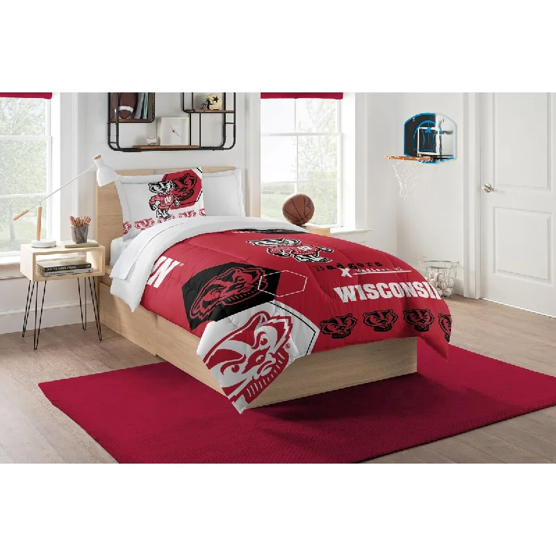 Full - size comforters suitable for full - sized beds in guest rooms or small bedroomsCOL 862 Wisconsin Hexagon Twin Comforter Set Full - size comforters suitable for full - sized beds in guest rooms or small bedroomsCOL 862 Wisconsin Hexagon Twin Comforter Set
