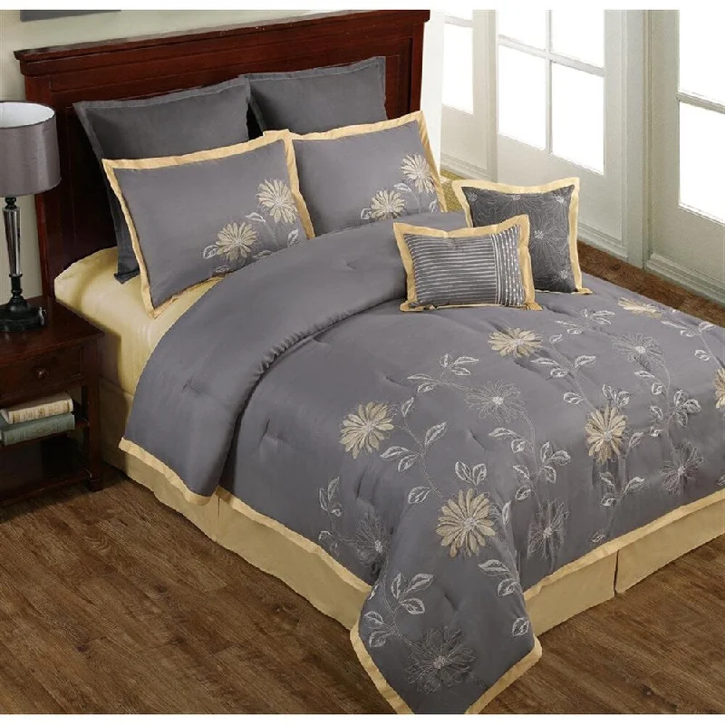 Latex - filled comforters with a bouncy texture and good supportVCNY Mayflower 8-piece Comforter Set Latex - filled comforters with a bouncy texture and good supportVCNY Mayflower 8-piece Comforter Set
