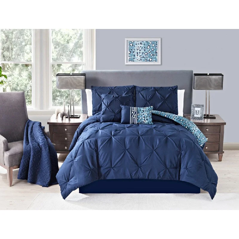 Down - filled comforters for supreme warmth and lightnessVCNY Lazaro 6-piece Comforter Set