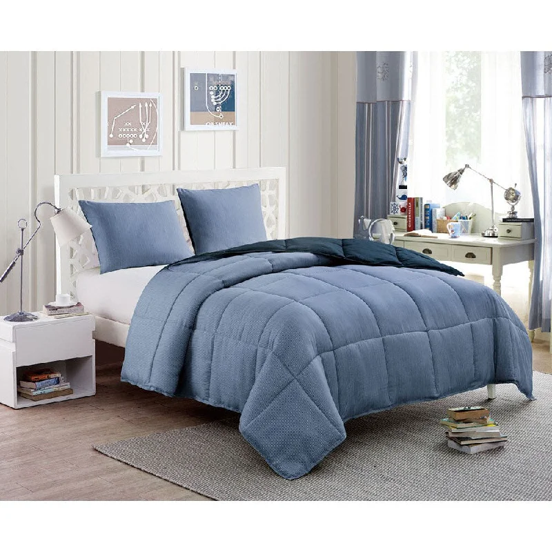 Silk - filled comforters for a luxurious and smooth touchVCNY Stripes Down Alternative Comforter Set