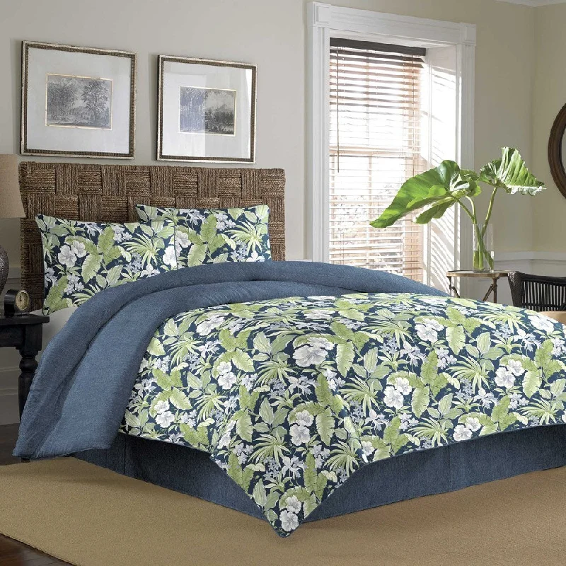Silk - filled comforters for a luxurious and smooth touchTommy Bahama Key Largo Place Indigo 4-piece Comforter Set