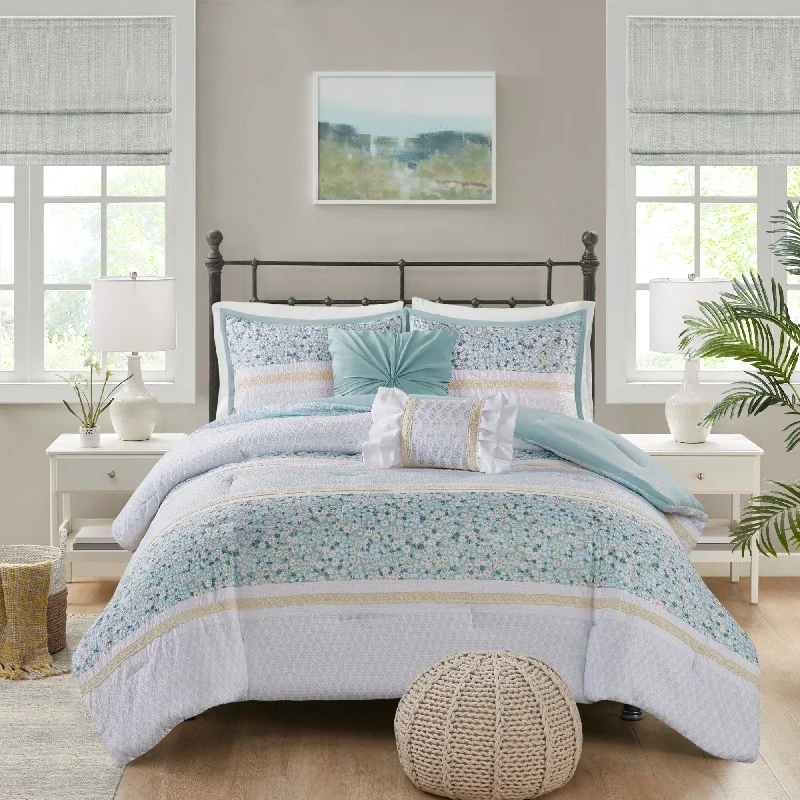 Madison Park Evian 5 Piece Seersucker Comforter Set with Throw Pillows