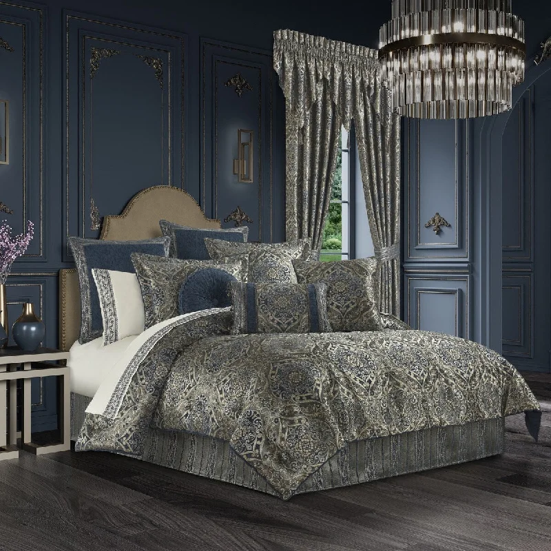 J. Queen New York Weston Comforter Set