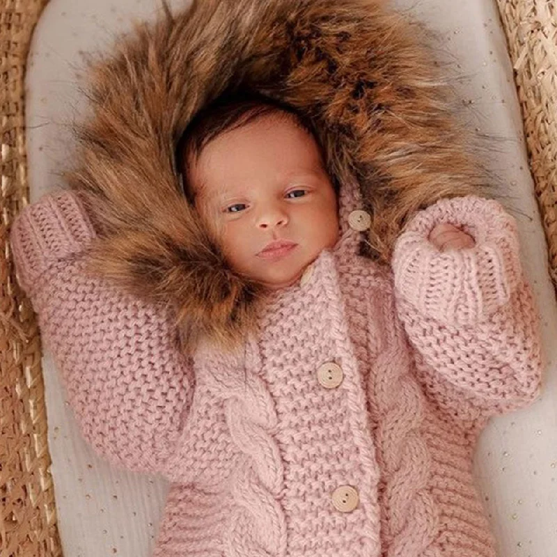 Recycled polyester blankets for an eco - conscious optionAlpaca Pram Suit - Pink