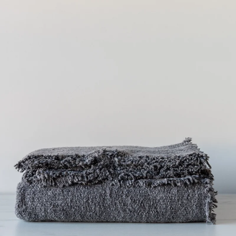 Chenille blankets with a thick and fuzzy textureBoucle Bed Blanket with Fringe - Charcoal Chenille blankets with a thick and fuzzy textureBoucle Bed Blanket with Fringe - Charcoal