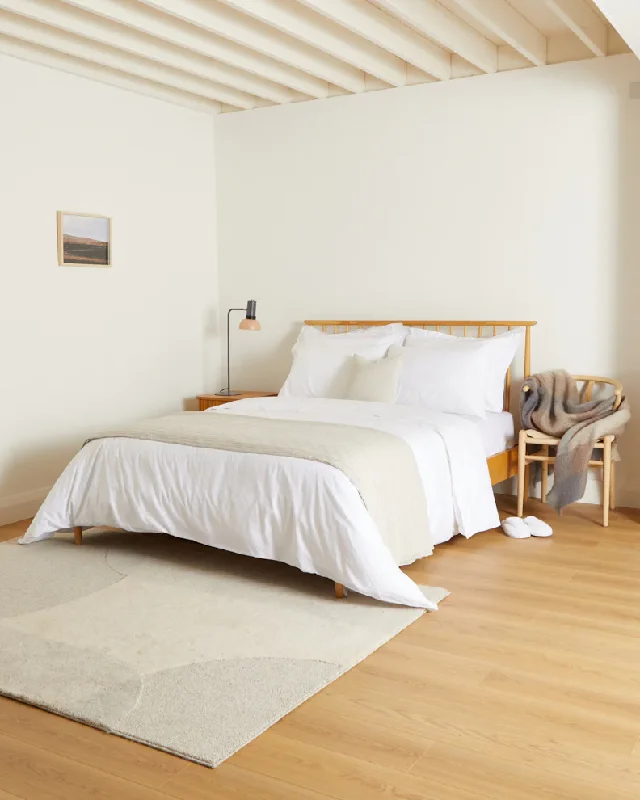 Chenille blankets with a thick and fuzzy textureFoxford Luxury Cotton Bed Bundle