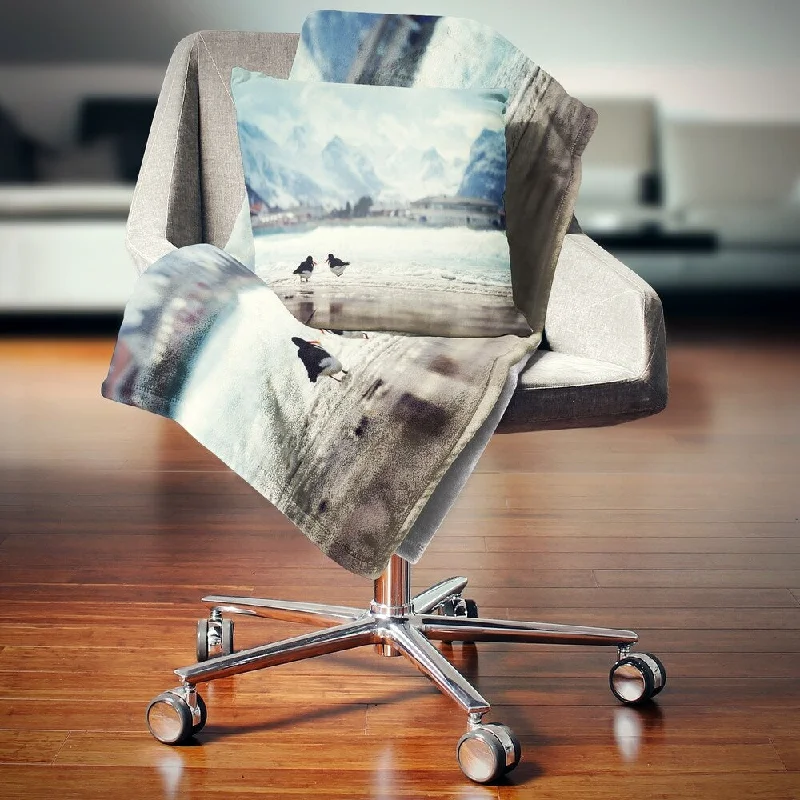 Wool blankets with natural warmth and insulationDesignart 'Birds and Mountain Peak' Seashore Wall Throw Blanket Wool blankets with natural warmth and insulationDesignart 'Birds and Mountain Peak' Seashore Wall Throw Blanket