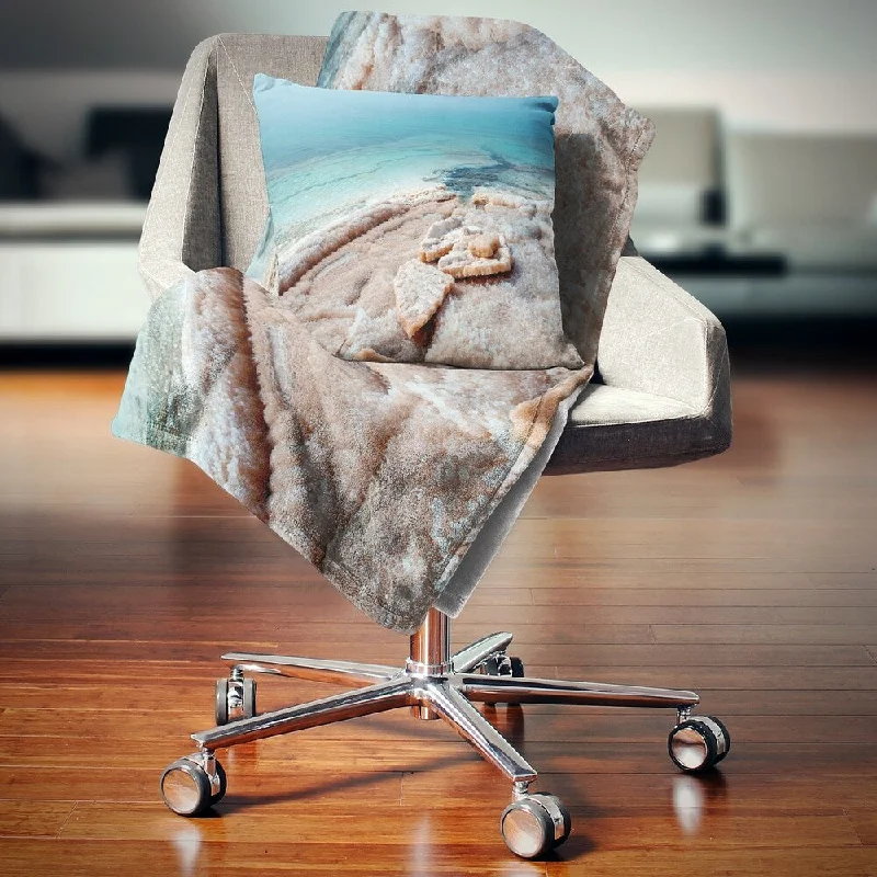 Queen - size blankets for standard - sized bedsDesignart 'Dead Sea Beach with Crystallized Salt' Seashore Throw Blanket Queen - size blankets for standard - sized bedsDesignart 'Dead Sea Beach with Crystallized Salt' Seashore Throw Blanket