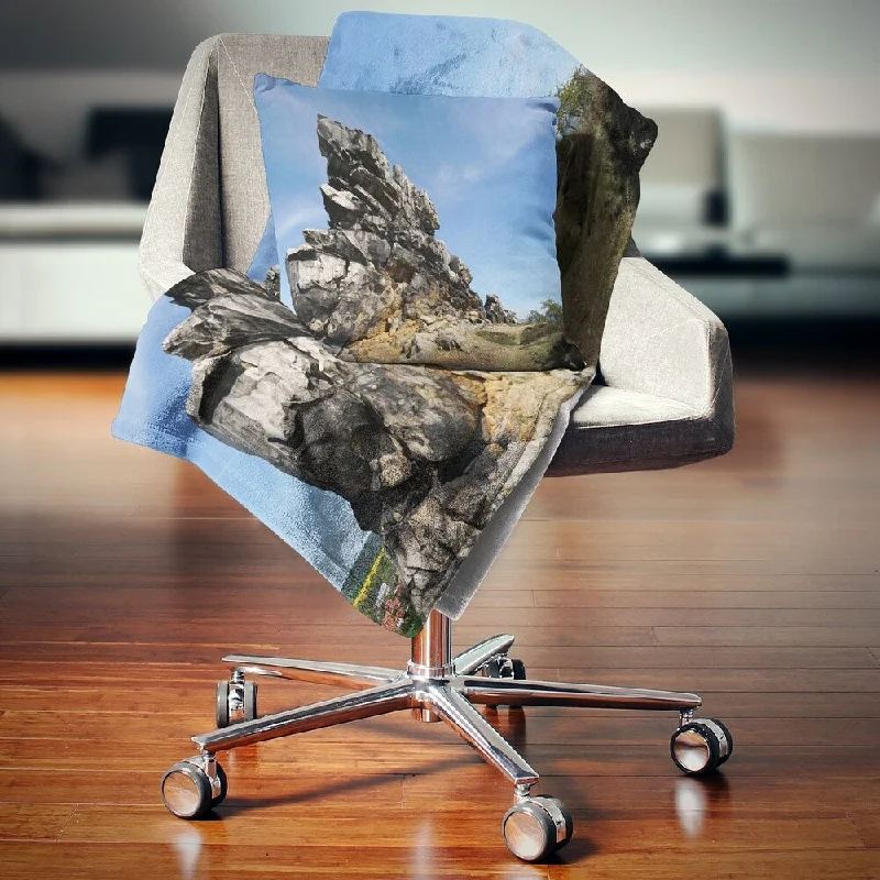 Silk blankets with a smooth and elegant touchDesignart 'Devil s Wall at Weddersleben' Landscape Fleece Throw Blanket