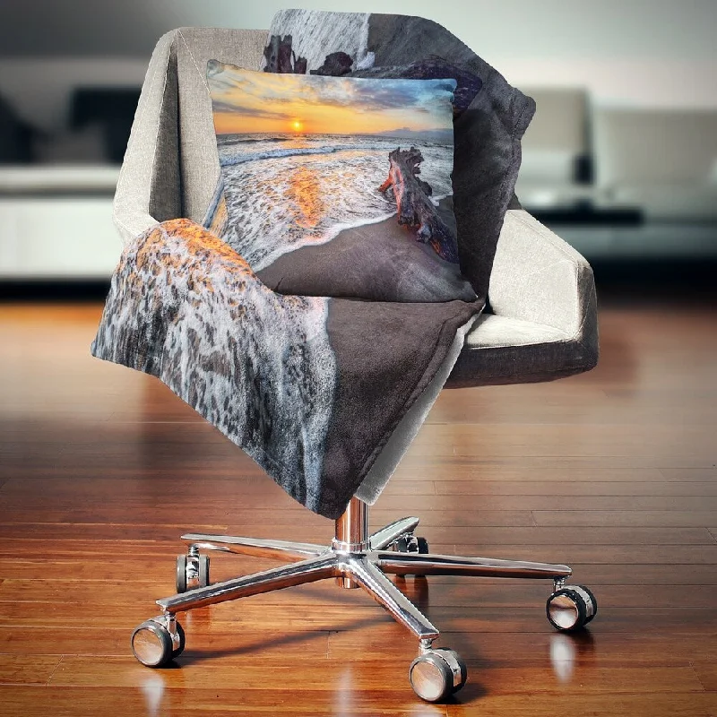 Rayon from bamboo blankets for a silky and breathable feelDesignart 'Fantastic Sandy Shore at Sunset' Seashore Throw Blanket Rayon from bamboo blankets for a silky and breathable feelDesignart 'Fantastic Sandy Shore at Sunset' Seashore Throw Blanket