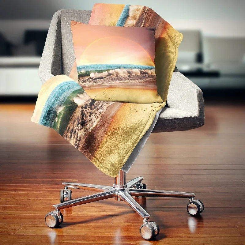 Alpaca wool blankets for a hypoallergenic and warm optionDesignart 'Majestic Rainbow over Seashore' Landscape Wall Throw Blanket Alpaca wool blankets for a hypoallergenic and warm optionDesignart 'Majestic Rainbow over Seashore' Landscape Wall Throw Blanket