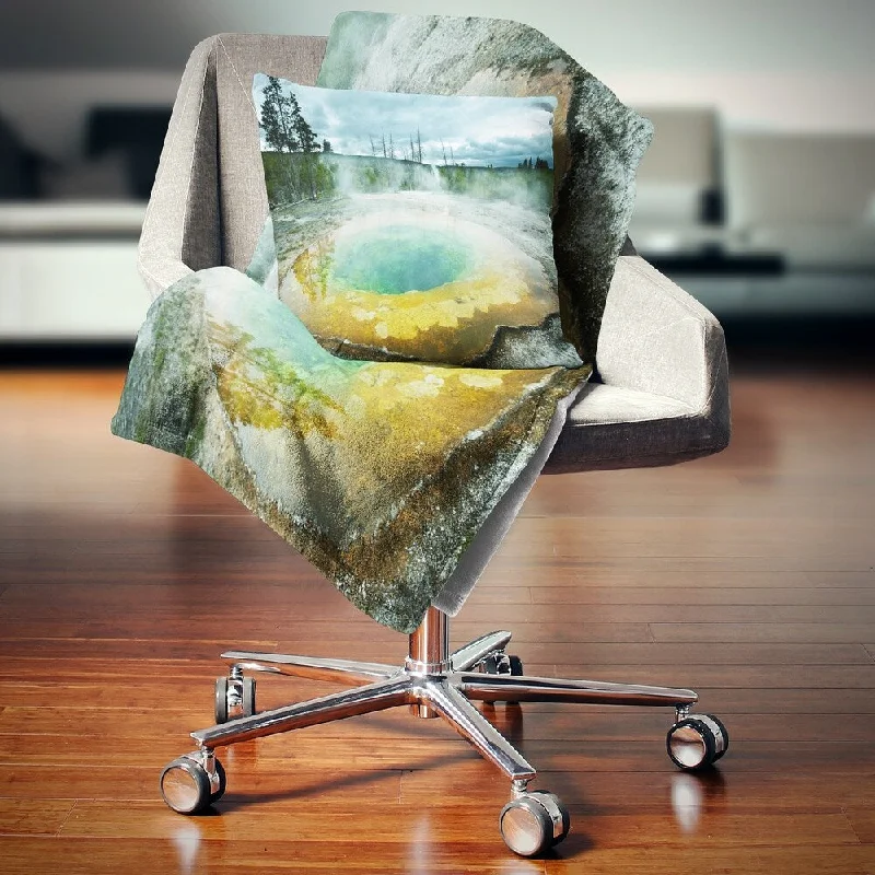 Cotton blankets for breathability and a lightweight feelDesignart 'Morning Glory Pool Under Clouds' Landscape Photography Throw Blanket Cotton blankets for breathability and a lightweight feelDesignart 'Morning Glory Pool Under Clouds' Landscape Photography Throw Blanket