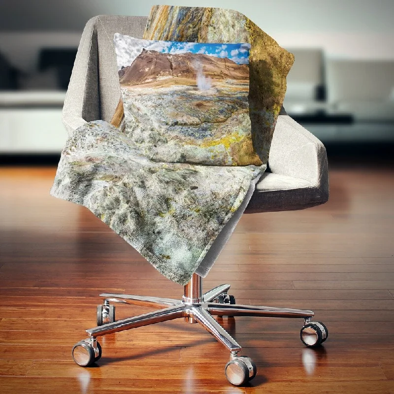 Silk blankets with a smooth and elegant touchDesignart 'Sulfur and Steam Namafjall Iceland' Landscape Fleece Throw Blanket Silk blankets with a smooth and elegant touchDesignart 'Sulfur and Steam Namafjall Iceland' Landscape Fleece Throw Blanket