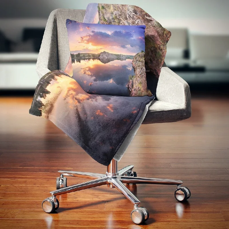 Recycled polyester blankets for an eco - conscious optionDesignart 'Sunset at River with Large Clouds' Landscape Photography Throw Blanket Recycled polyester blankets for an eco - conscious optionDesignart 'Sunset at River with Large Clouds' Landscape Photography Throw Blanket