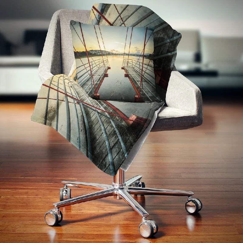 Cotton blankets for breathability and a lightweight feelDesignart 'Wooden Piers for Boats in Spain' Seashore Photo Throw Blanket Cotton blankets for breathability and a lightweight feelDesignart 'Wooden Piers for Boats in Spain' Seashore Photo Throw Blanket