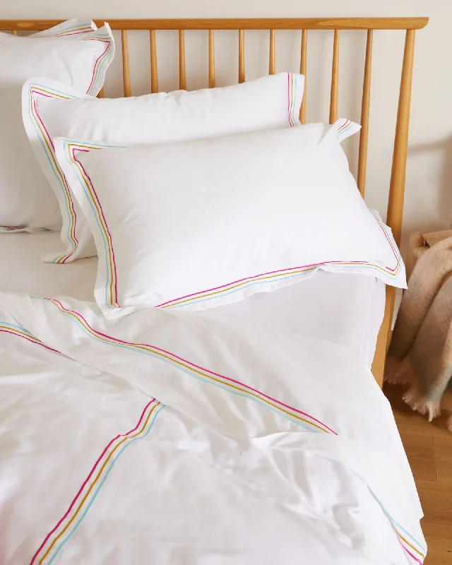 Linen blankets with a rustic and textured lookFoxford Rainbow Flat Sheet