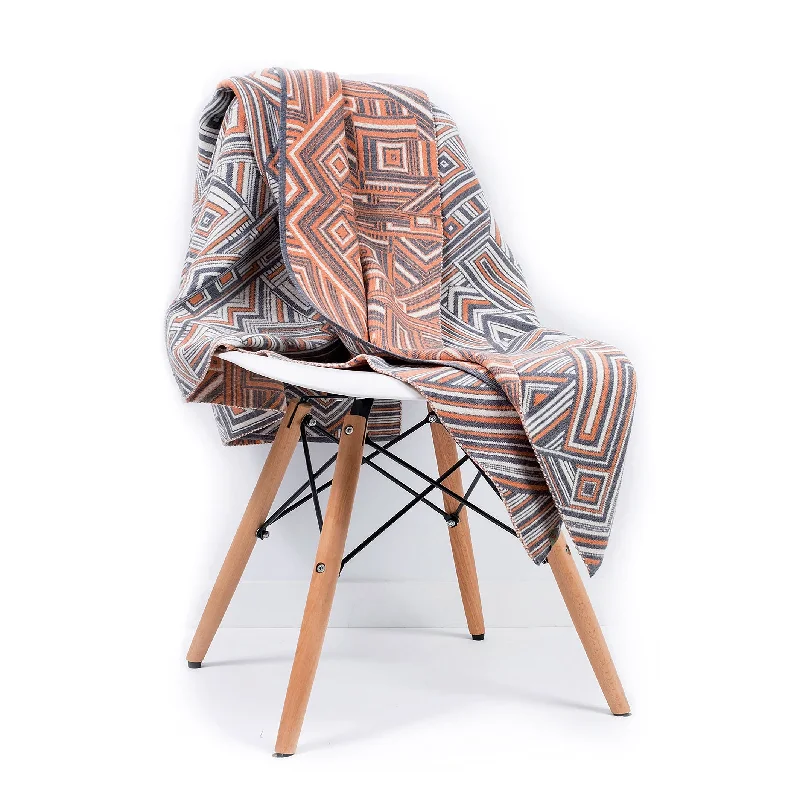 Acrylic blankets for a soft and affordable alternativeBLANKETS - METROGNOME - MERINO
