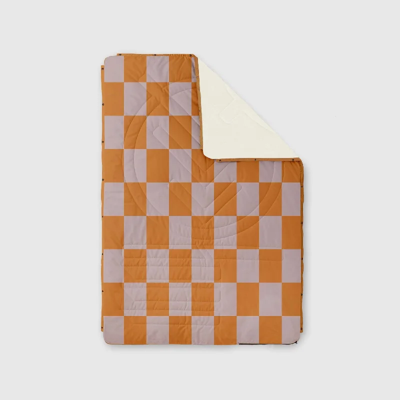 Cotton blankets for breathability and a lightweight feelVOITED Fleece Outdoor Camping Blanket - Suns Out Cotton blankets for breathability and a lightweight feelVOITED Fleece Outdoor Camping Blanket - Suns Out