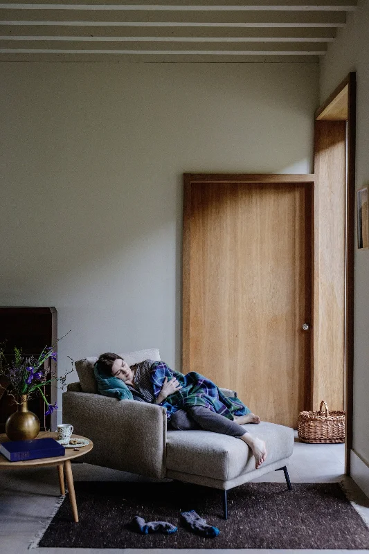 Acrylic blankets for a soft and affordable alternativeFoxford Connemara Comfort Throw