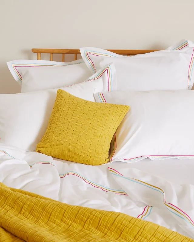 Cotton blankets for breathability and a lightweight feelFoxford Rainbow Standard Pillowcase Set