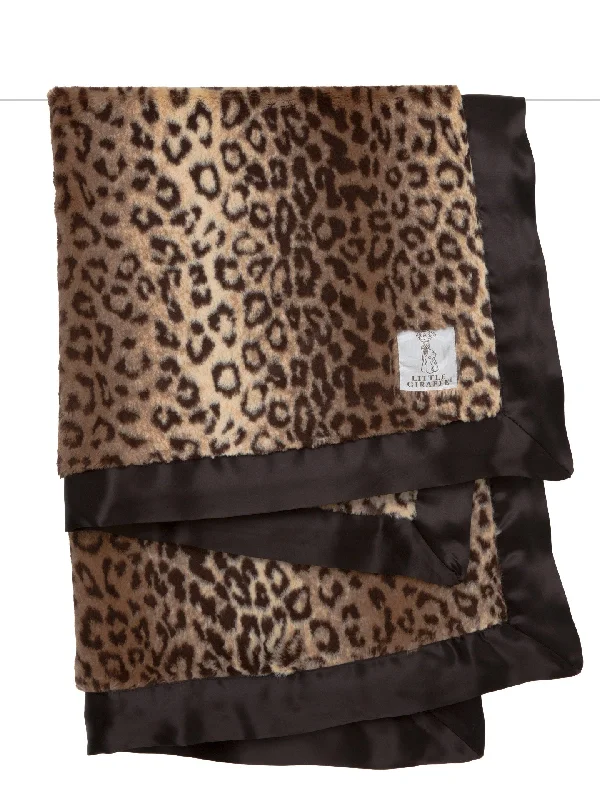 Alpaca wool blankets for a hypoallergenic and warm optionLuxe™ Leopard Baby Blanket Alpaca wool blankets for a hypoallergenic and warm optionLuxe™ Leopard Baby Blanket