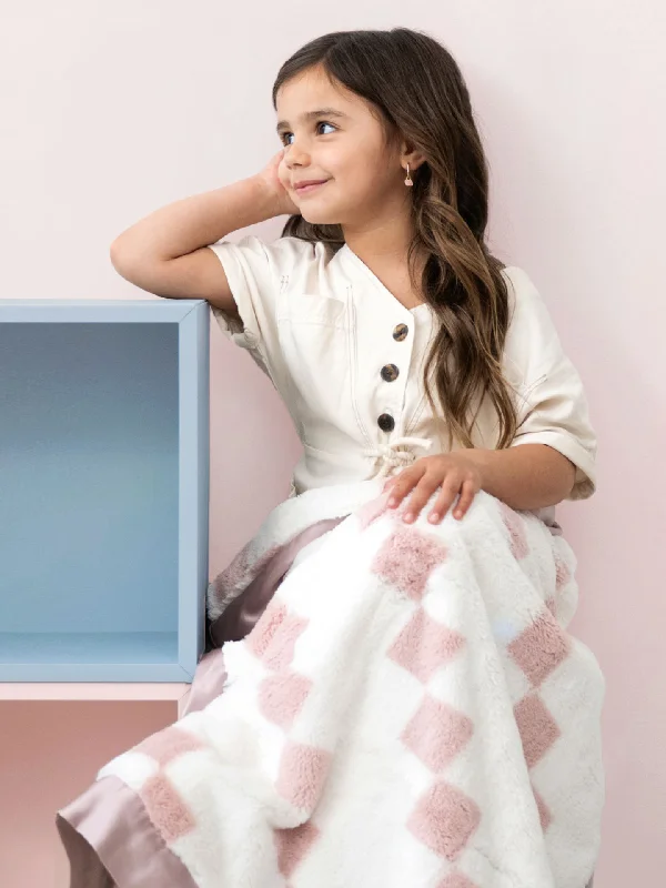 Microfiber blankets that are durable and easy to care forLuxe™ Stairways    