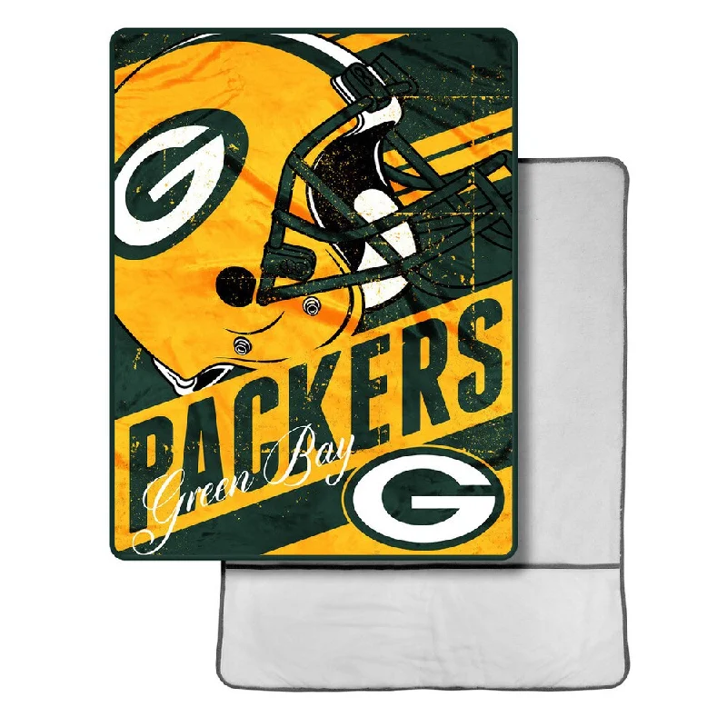 Recycled polyester blankets for an eco - conscious optionNFL 113 Packers Foot Pocket Throw Recycled polyester blankets for an eco - conscious optionNFL 113 Packers Foot Pocket Throw