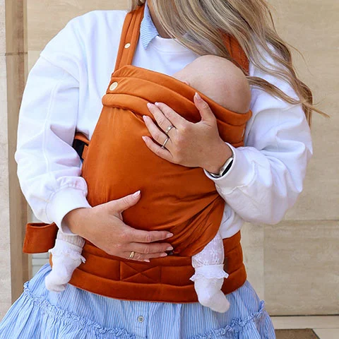 Alpaca wool blankets for a hypoallergenic and warm optionLuxury Velvet Baby Carrier - Cinnamon Alpaca wool blankets for a hypoallergenic and warm optionLuxury Velvet Baby Carrier - Cinnamon