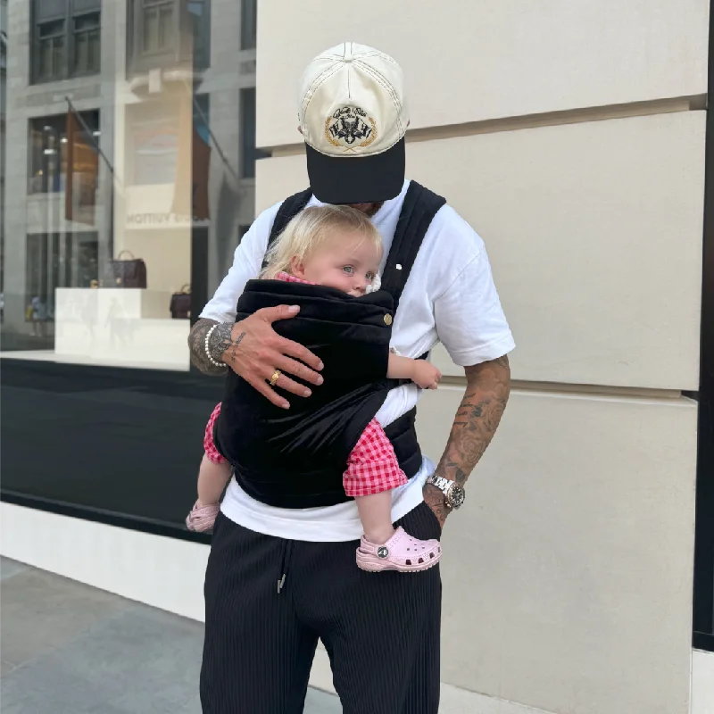 Acrylic blankets for a soft and affordable alternativeLuxury Velvet Baby Carrier - Onyx Black Acrylic blankets for a soft and affordable alternativeLuxury Velvet Baby Carrier - Onyx Black